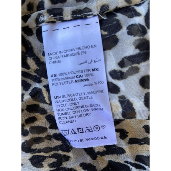 Chico's Womens Shirt Size 1 8/10 Animal Print Ruffle Hidden Button Down … - Picture 9 of 9